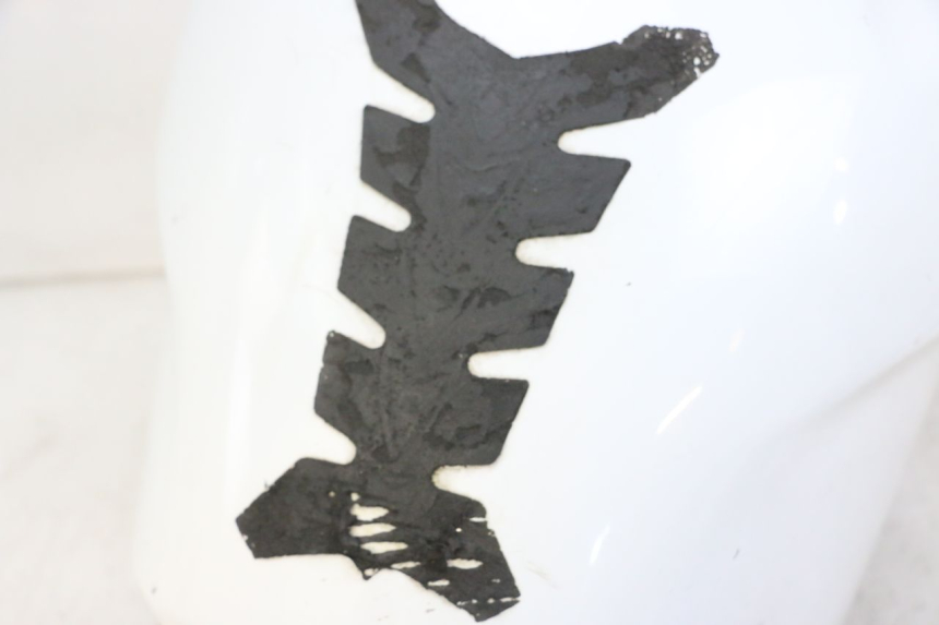 photo de RESERVOIR ESSENCE HONDA XLV VARADERO 125 (2000 - 2006) - Photo complémentaire