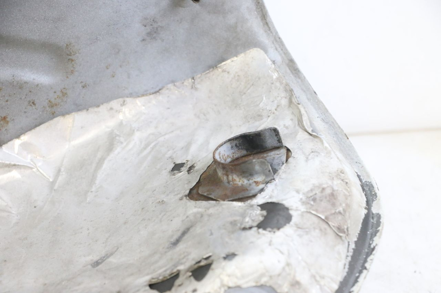 photo de RESERVOIR ESSENCE HONDA XLV VARADERO 125 (2000 - 2006) - Points de fixation