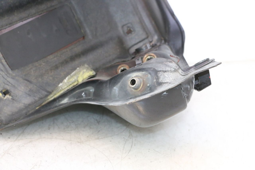 photo de RESERVOIR ESSENCE HONDA XRV AFRICA TWIN 750 (1990 - 1992) - État de surface