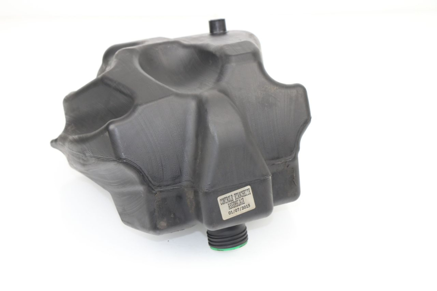 photo de RESERVOIR ESSENCE YAMAHA BW'S NAKED 50 (2008 - 2019) - Détail de la pièce