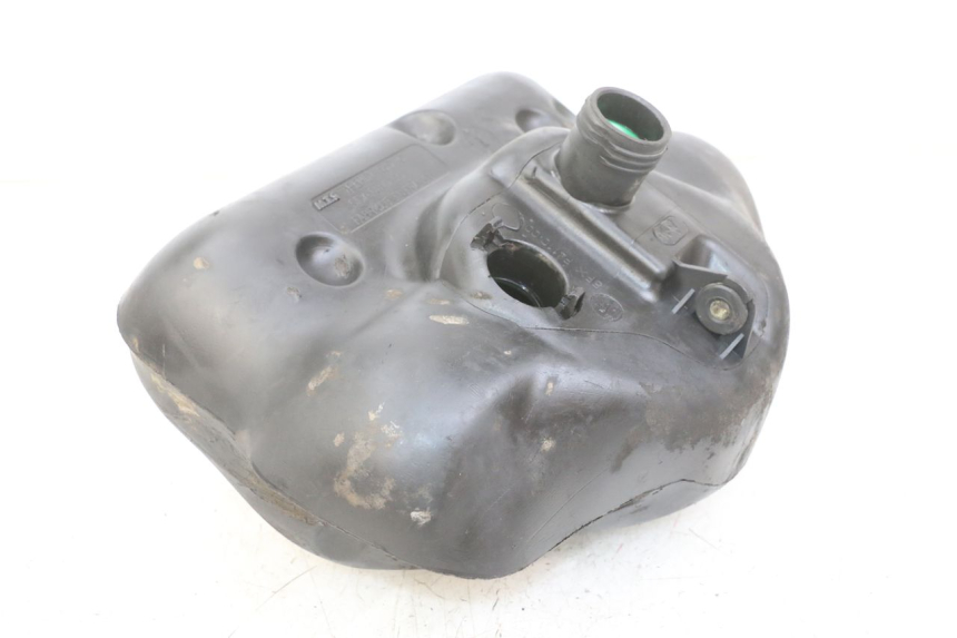 photo de RESERVOIR ESSENCE YAMAHA BW'S NG NEXT GENERATION 50 (1996 - 2003) - Gros plan technique