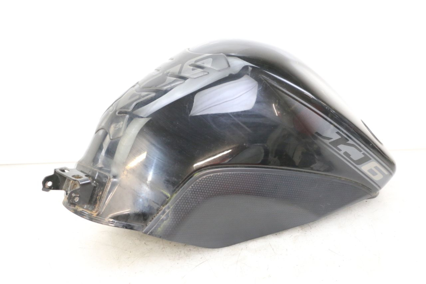 photo de RESERVOIR ESSENCE YAMAHA XJ6 ABS 600 (2008 - 2016) - Vue rapprochée