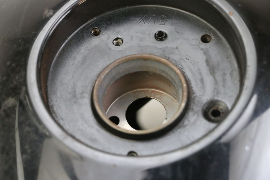 photo de RESERVOIR ESSENCE YAMAHA XJ6 ABS 600 (2008 - 2016) - Zoom état d’usage