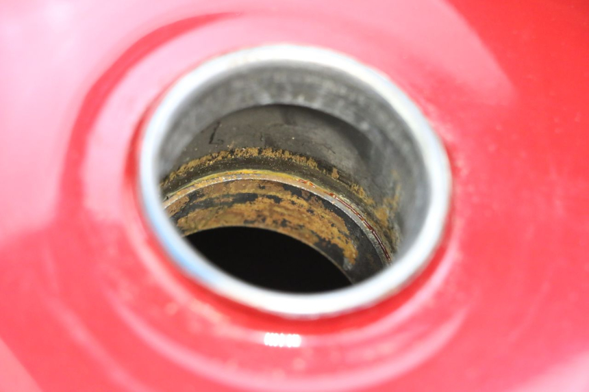 photo de RESERVOIR ESSENCE YAMAHA XVS DRAG STAR DRAGSTAR 650 (1997 - 2007) - Marquages et références