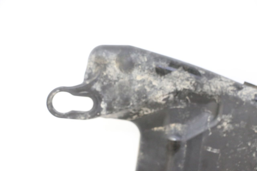 photo de RESERVOIR ESSENCE YAMAHA YFM R RAPTOR 250 (2008 - 2014) - Gros plan technique