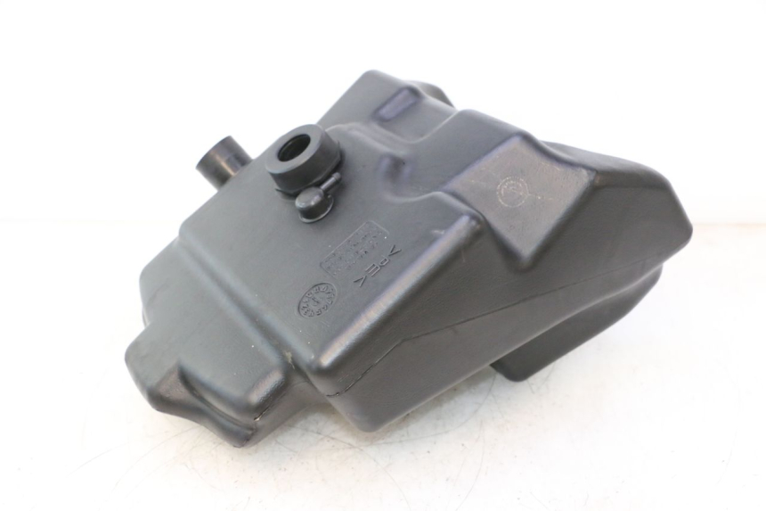 photo de RESERVOIR ESSENCE YAMAHA YP MAJESTY 125 (2002 - 2006) - Autre angle de vue