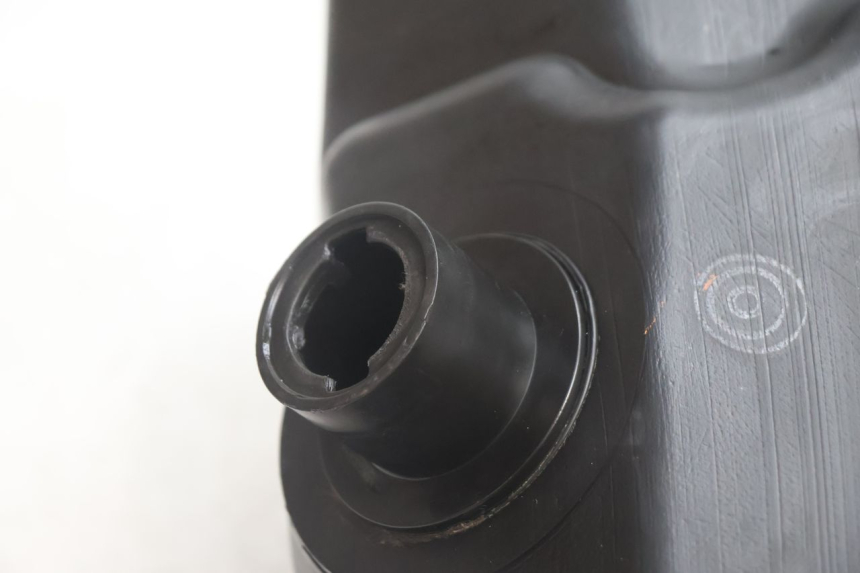 photo de RESERVOIR ESSENCE YAMAHA YP MAJESTY 125 (2002 - 2006) - Zoom état d’usage