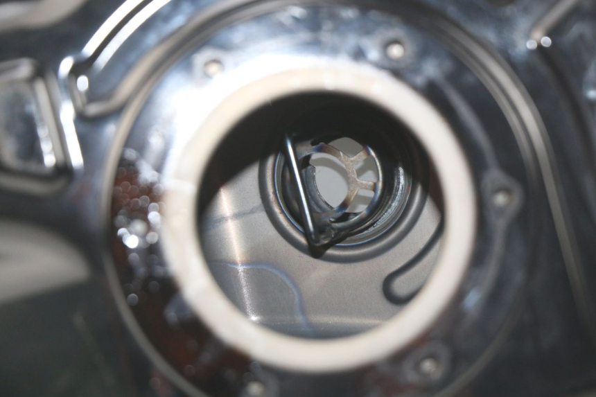 photo de RESERVOIR ESSENCE YAMAHA YP T-MAX TMAX 530 (2017 - 2020) - Autre angle de vue