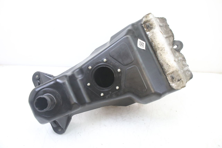 photo de RESERVOIR ESSENCE YAMAHA YP X-MAX XMAX 400 (2014 - 2017) - Zoom état d’usage