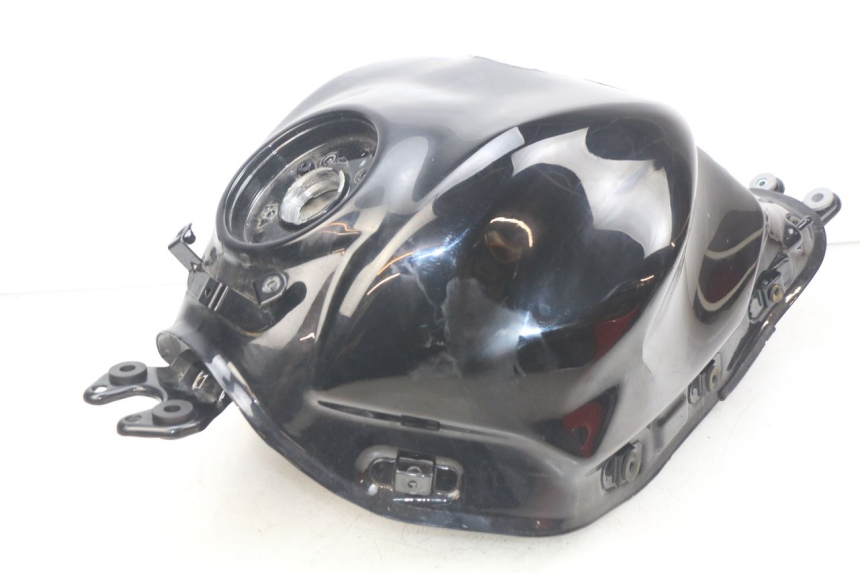 photo de RESERVOIR ESSENCE KAWASAKI Z 650 (2016 - 2019) - Zoom composants