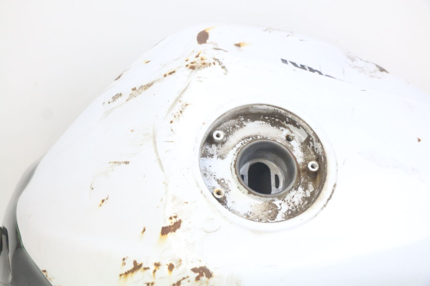 photo de RESERVOIR ESSENCE KAWASAKI Z 750 (2007 - 2013) - Détail de la pièce