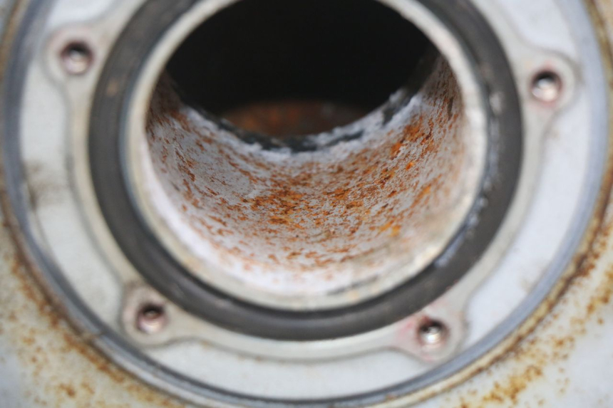 photo de RESERVOIR ESSENCE KAWASAKI Z 750 (2007 - 2013) - Points de fixation