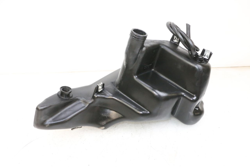 photo de RESERVOIR ESSENCE PIAGGIO ZIP 2T 50 (2009 - 2019) - Gros plan technique