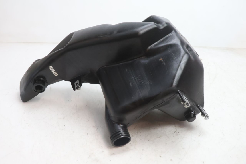 photo de RESERVOIR ESSENCE PIAGGIO ZIP 2T 50 (2009 - 2019) - Détail de la pièce