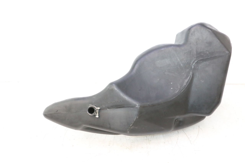 photo de RESERVOIR ESSENCE PIAGGIO ZIP 2T 50 (2009 - 2019) - Autre angle de vue