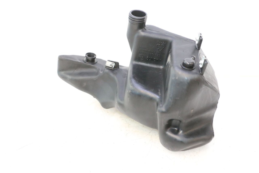 photo de RESERVOIR ESSENCE PIAGGIO ZIP 2T 50 (2009 - 2019) - Vue d’ensemble
