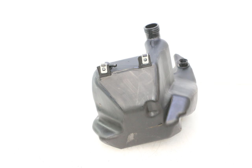 photo de RESERVOIR ESSENCE PIAGGIO ZIP 2T 50 (2009 - 2019) - Points de fixation