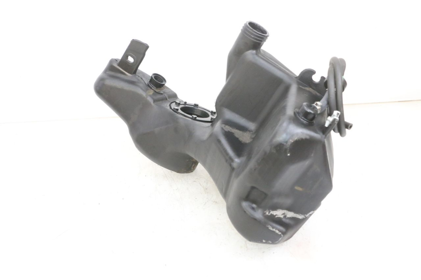 photo de RESERVOIR ESSENCE PIAGGIO ZIP 4T 50 (2018 - 2020) - Zoom état d’usage