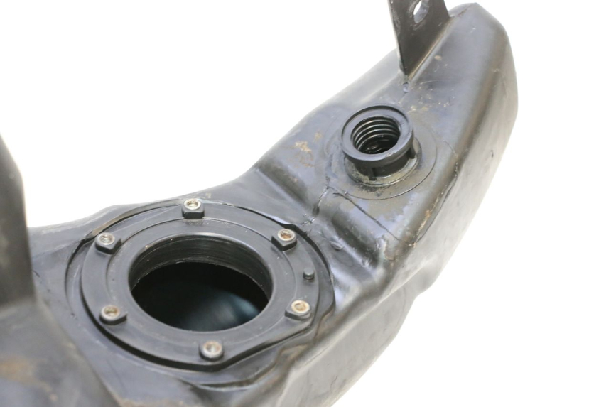photo de RESERVOIR ESSENCE PIAGGIO ZIP 4T 50 (2018 - 2020) - Zoom état d’usage