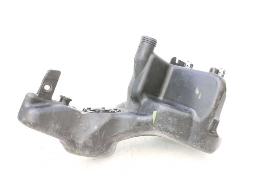photo de RESERVOIR ESSENCE PIAGGIO ZIP 4T 50 (2018 - 2020) - Autre angle de vue