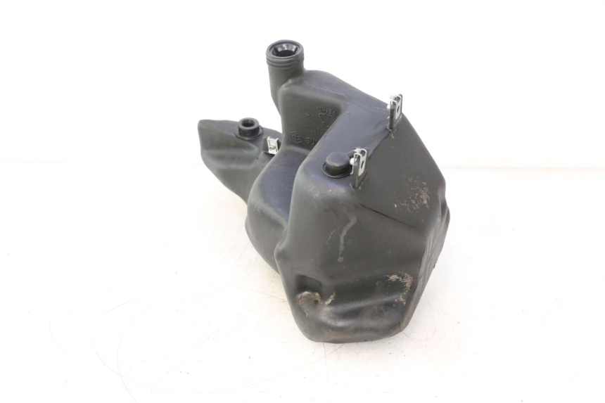 photo de RESERVOIR ESSENCE PIAGGIO ZIP 4T 50 (2006 - 2017) - Gros plan technique