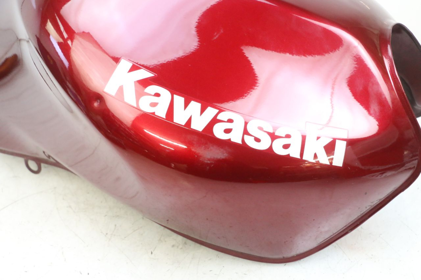 photo de RESERVOIR ESSENCE KAWASAKI ZR 7 750 (1999 - 2004) - Focus structure