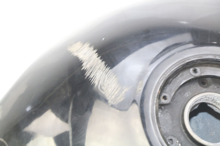 photo de RESERVOIR ESSENCE KAWASAKI ZZR 600 (1995 - 2004) - Détails caractéristiques