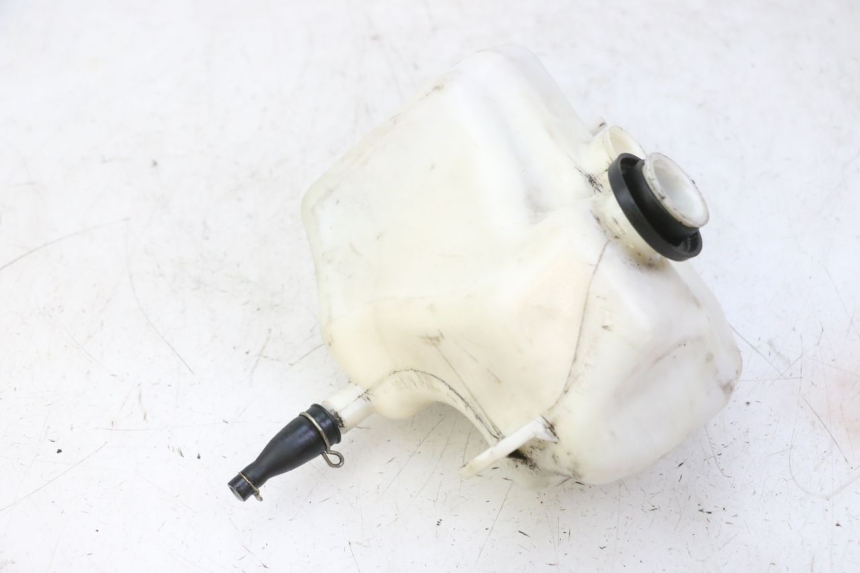 photo de RÉSERVOIR HUILE KYMCO AGILITY NAKED RENOUVO 2T 50 (2011 - 2018) - Points de fixation