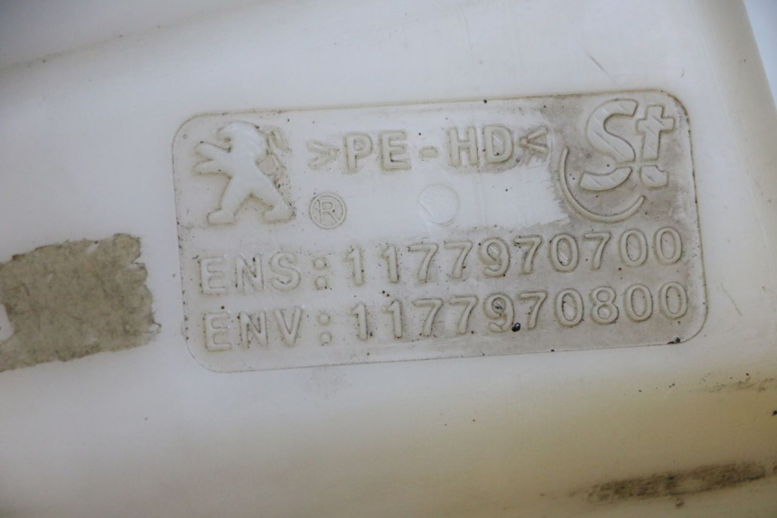 photo de RÉSERVOIR HUILE PEUGEOT CITYSTAR 50 (2013 - 2017) - Détail de la pièce