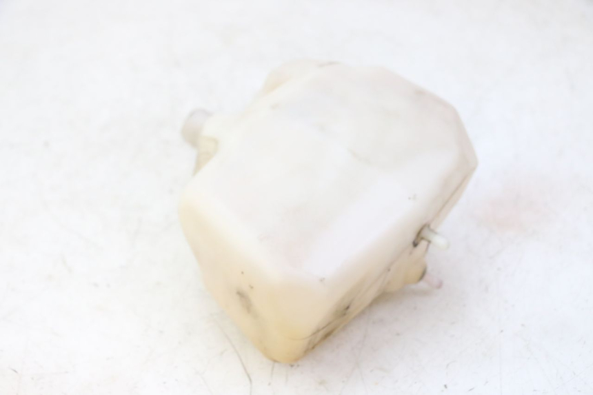 photo de RÉSERVOIR HUILE PEUGEOT CITYSTAR 50 (2013 - 2017) - Gros plan technique