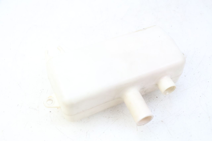 photo de RESERVOIR HUILE PEUGEOT DJANGO 2T 50 (2014 - 2019) - Détail de la pièce