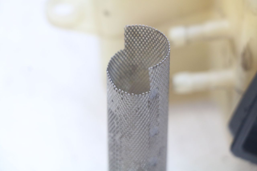 photo de RÉSERVOIR HUILE PEUGEOT ELYSEO 125 (1999 - 2004) - Zoom état d’usage