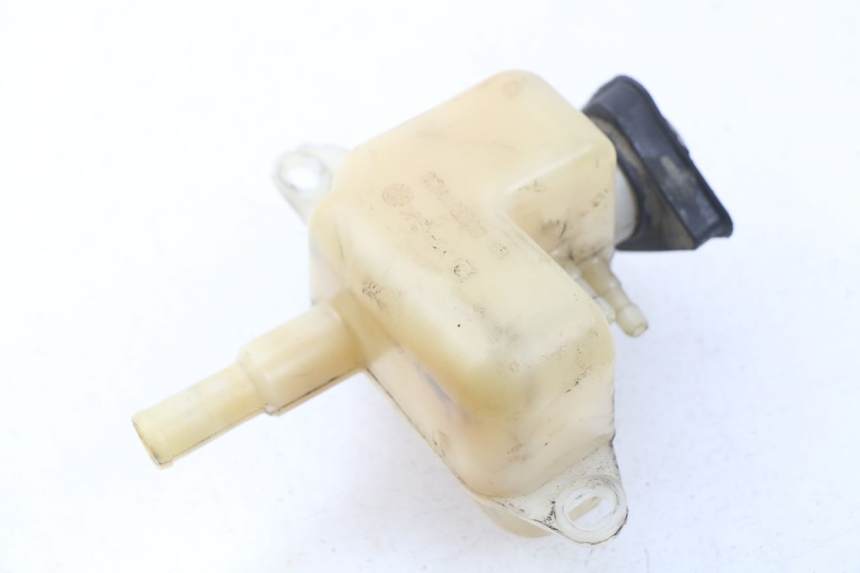 photo de RESERVOIR HUILE PEUGEOT ELYSTAR 125 (2002 - 2007) - Zoom état d’usage