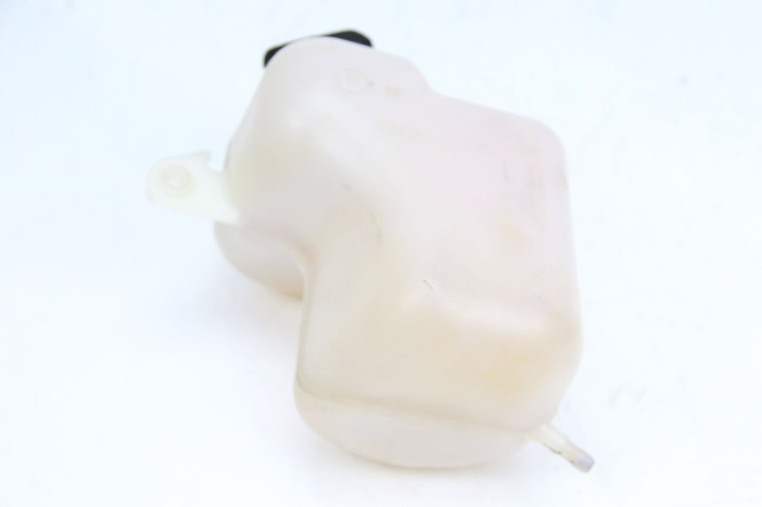 photo de RESERVOIR HUILE PEUGEOT ELYSTAR 50 (2002 - 2014) - Gros plan technique