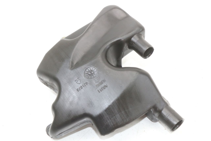 photo de RESERVOIR HUILE PIAGGIO FLY 2T 50 (2004 - 2017) - Vue principale