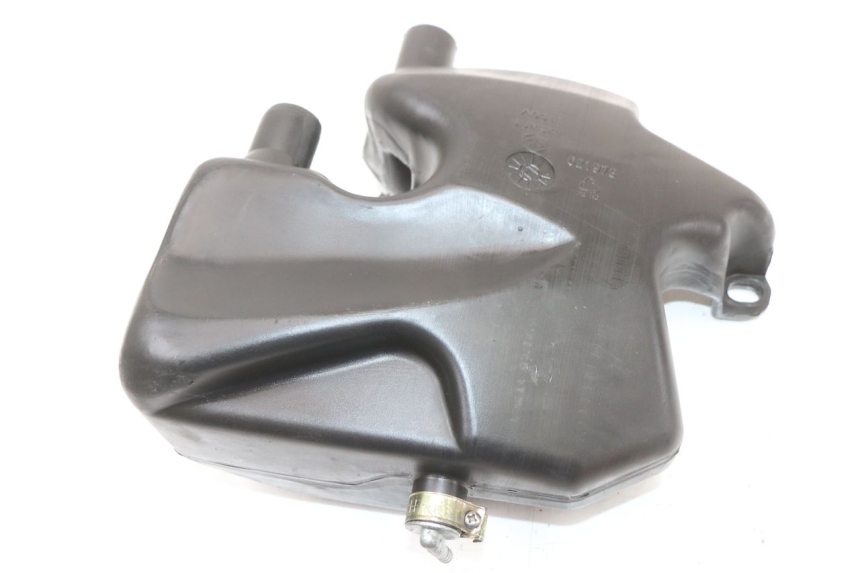 photo de RESERVOIR HUILE PIAGGIO FLY 2T 50 (2004 - 2017) - Zoom état d’usage