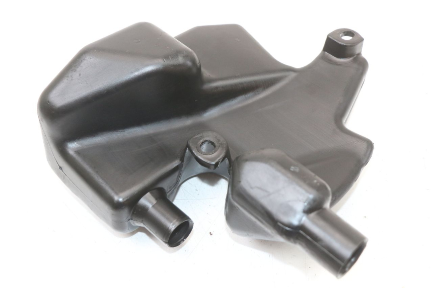 photo de RESERVOIR HUILE PIAGGIO FLY 2T 50 (2004 - 2017) - Autre angle de vue