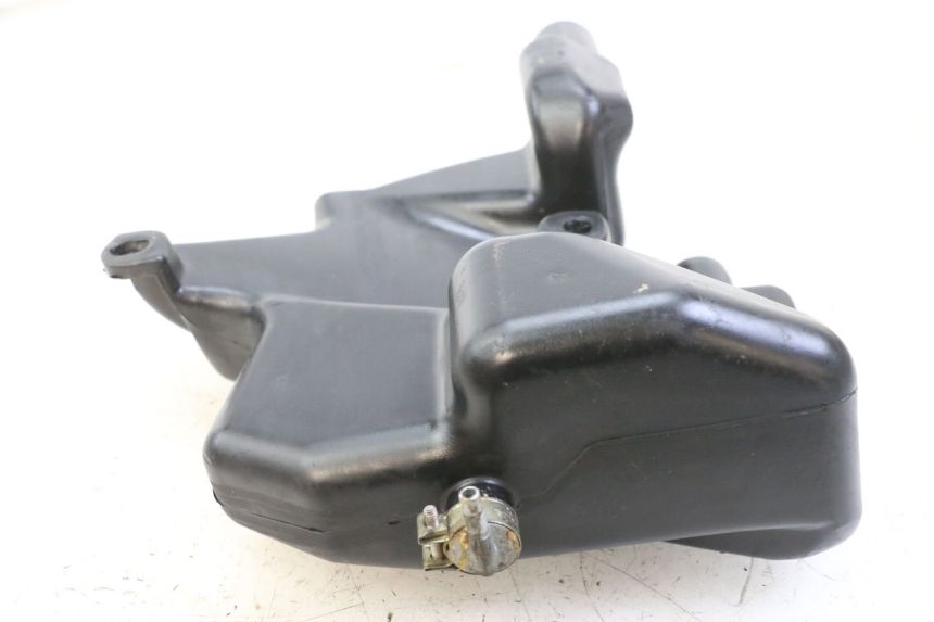 photo de RESERVOIR HUILE PIAGGIO FLY 2T 50 (2004 - 2017) - Zoom état d’usage