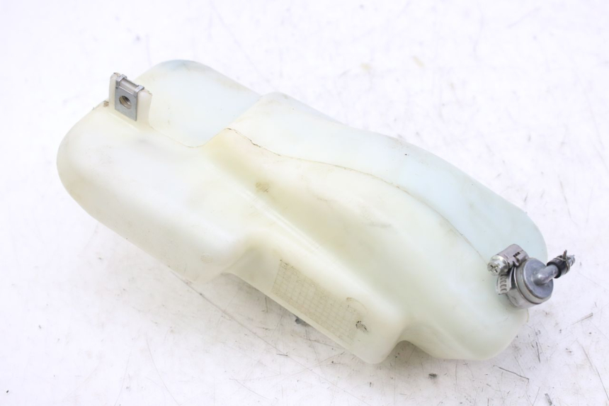 photo de RÉSERVOIR HUILE DERBI GPR 50 (2004 - 2009) - Autre angle de vue