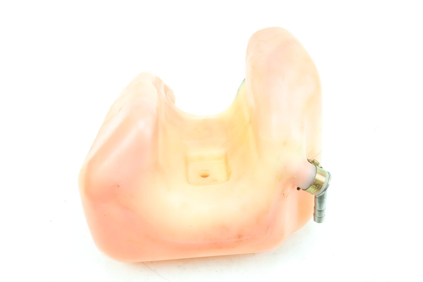 photo de RESERVOIR HUILE PIAGGIO HEXAGON 2T 125 (1994 - 1998) - Zoom état d’usage