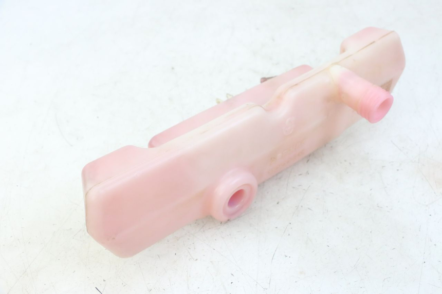 photo de RESERVOIR HUILE PEUGEOT JET FORCE CARBU 50 (2003 - 2016) - Points de fixation