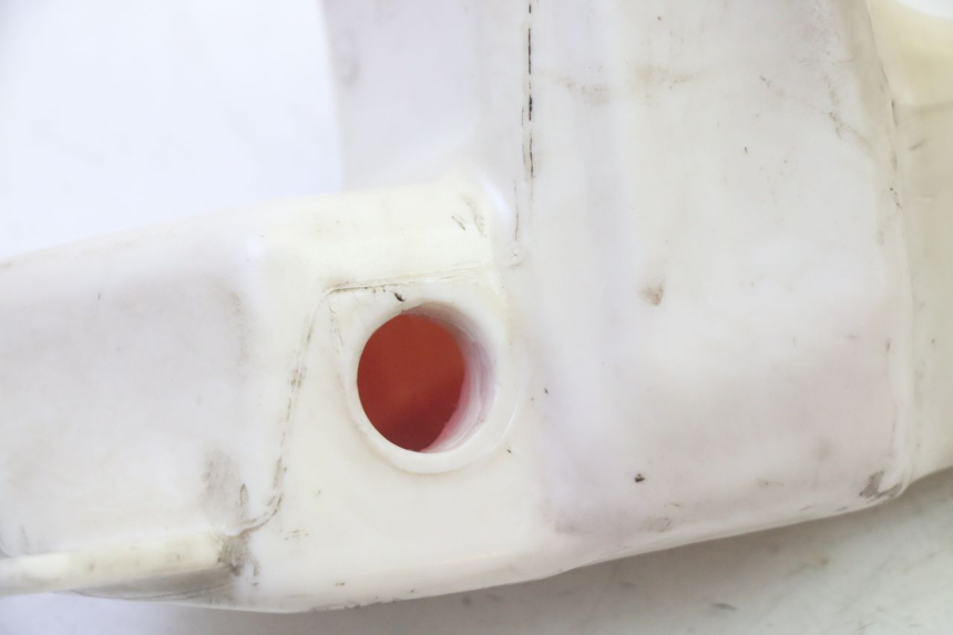 photo de RÉSERVOIR HUILE PEUGEOT KISBEE 2T 50 (2010 - 2017) - Zoom état d’usage