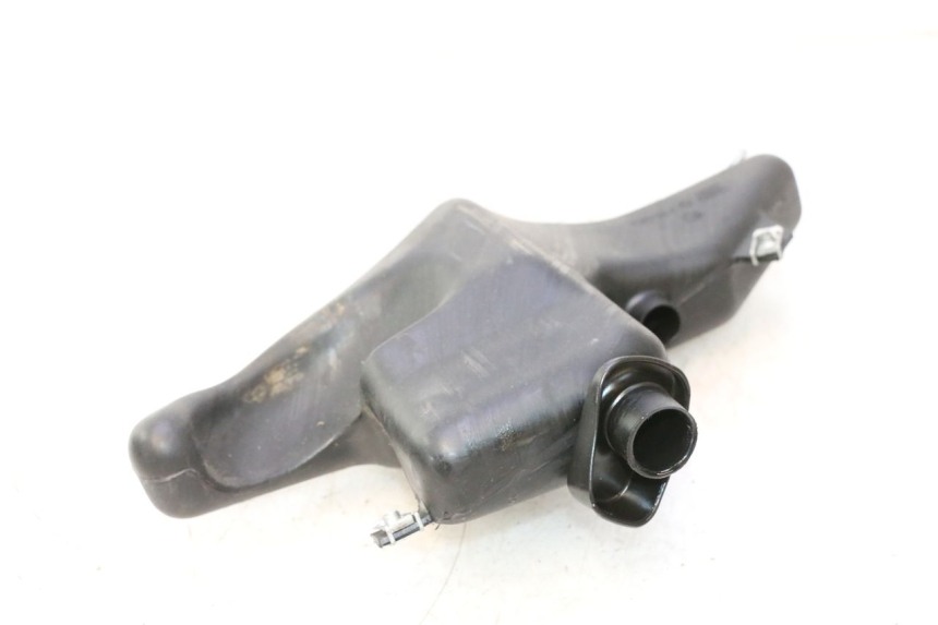 photo de RESERVOIR HUILE PIAGGIO LIBERTY 50 (1998 - 2003) - Autre angle de vue