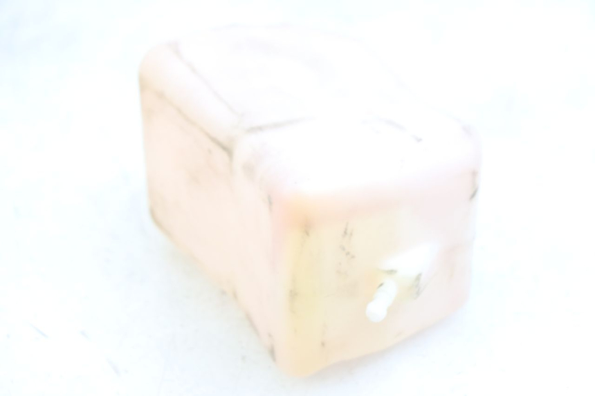 photo de RÉSERVOIR HUILE PEUGEOT LUDIX 50 (2005 - 2007) - Zoom état d’usage