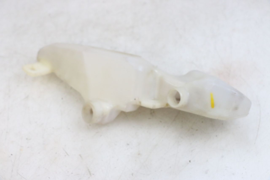 photo de RÉSERVOIR HUILE PIAGGIO NEW TYPHOON 50 (2018 - 2021) - Gros plan technique