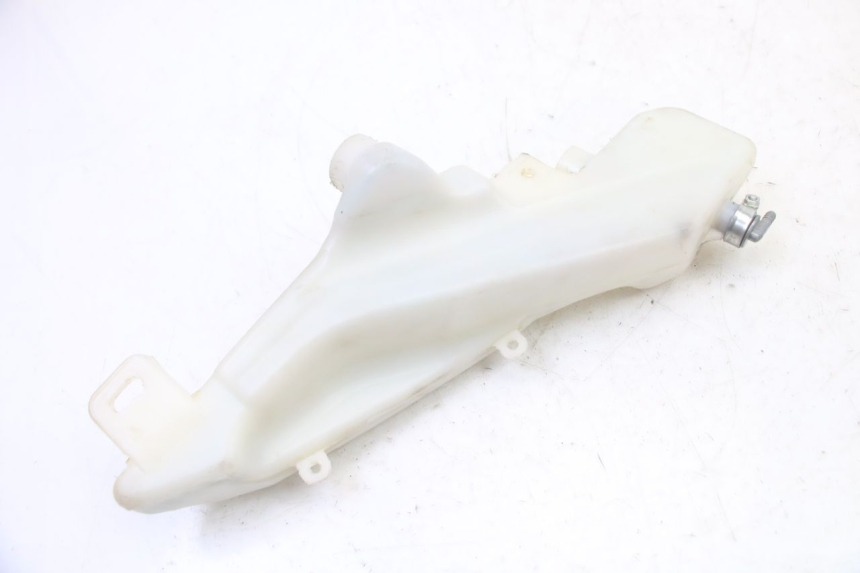 photo de RÉSERVOIR HUILE PIAGGIO NEW TYPHOON 50 (2018 - 2021) - Autre angle de vue