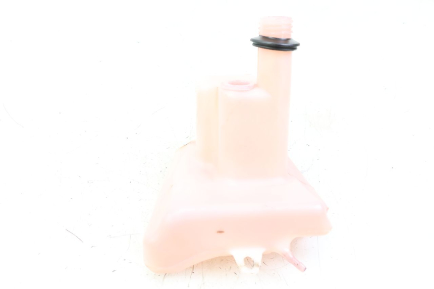 photo de RESERVOIR HUILE PEUGEOT TREKKER TKR 50 (2005 - 2014) - Autre angle de vue