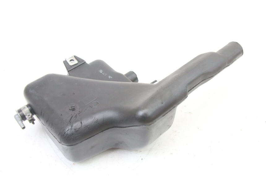 photo de RÉSERVOIR HUILE PIAGGIO VESPA S 2T 50 (2007 - 2014) - Détail de la pièce