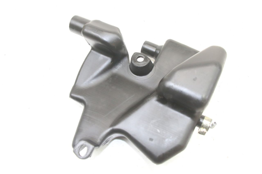 photo de RÉSERVOIR HUILE PIAGGIO ZIP 2T 50 (2009 - 2019) - Autre angle de vue