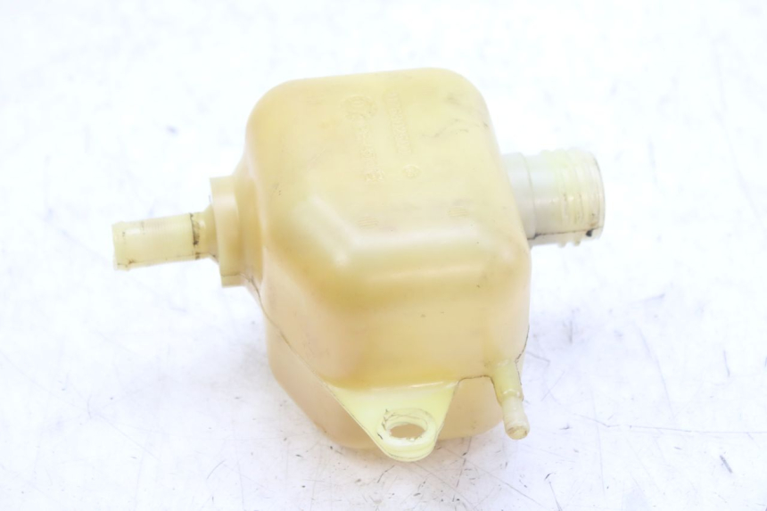 photo de RESERVOIR HUILE PEUGEOT SATELIS 125 (2010 - 2012) - Autre angle de vue